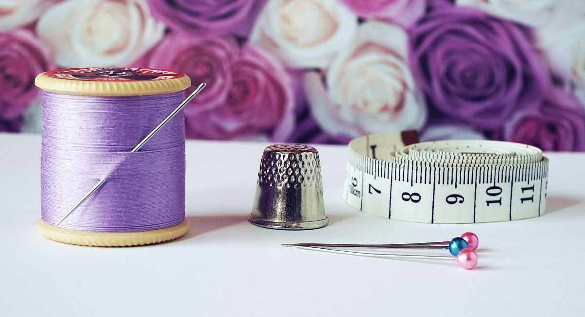 Z jakých látek šiju sukně? Průvodce materiály Nikolex