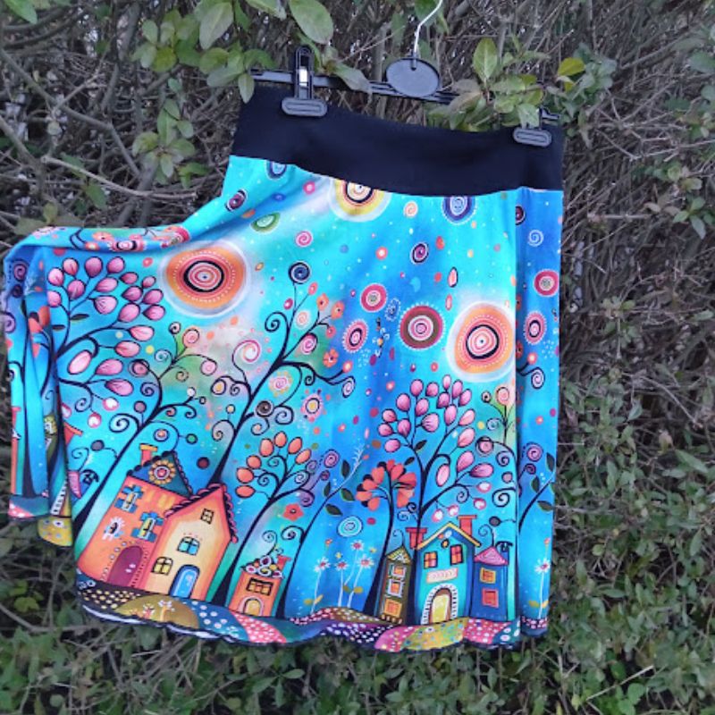 Dámská půlkolová sukně Domečky, vel. S/M