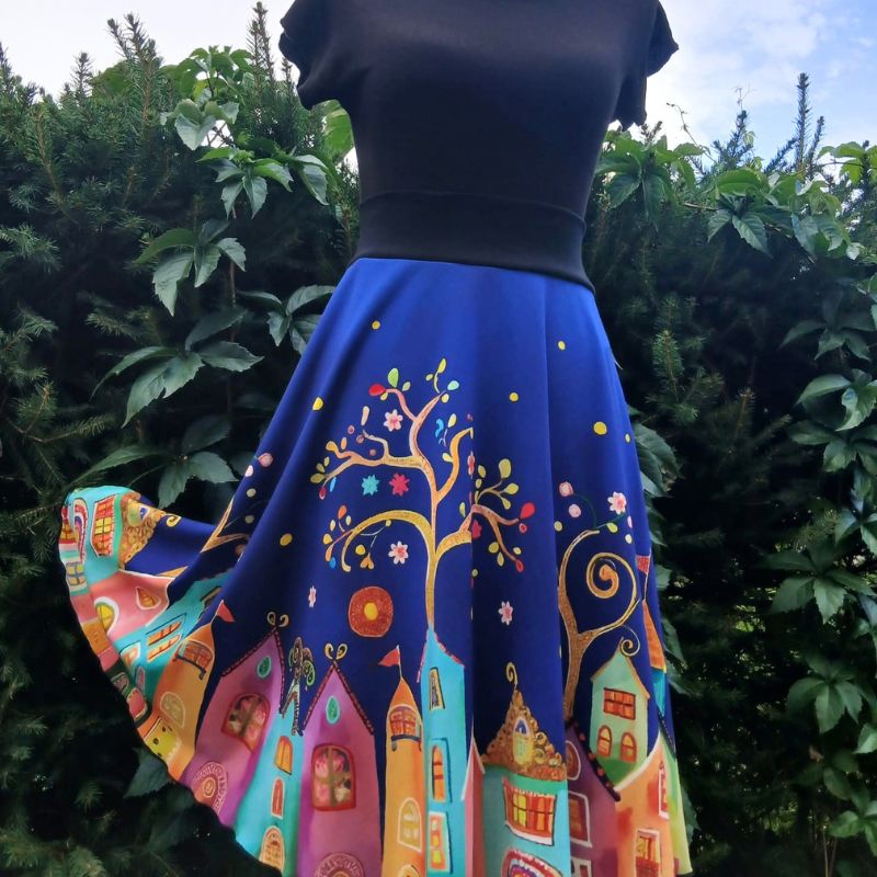 Dámská půlkolová sukně z Bella úpletu Pohádkové městečko, vel. S/L