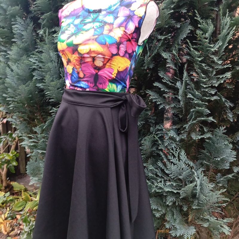 Zavinovací kolová sukně z úpletu, černá, délka 50cm, vel. S/XL