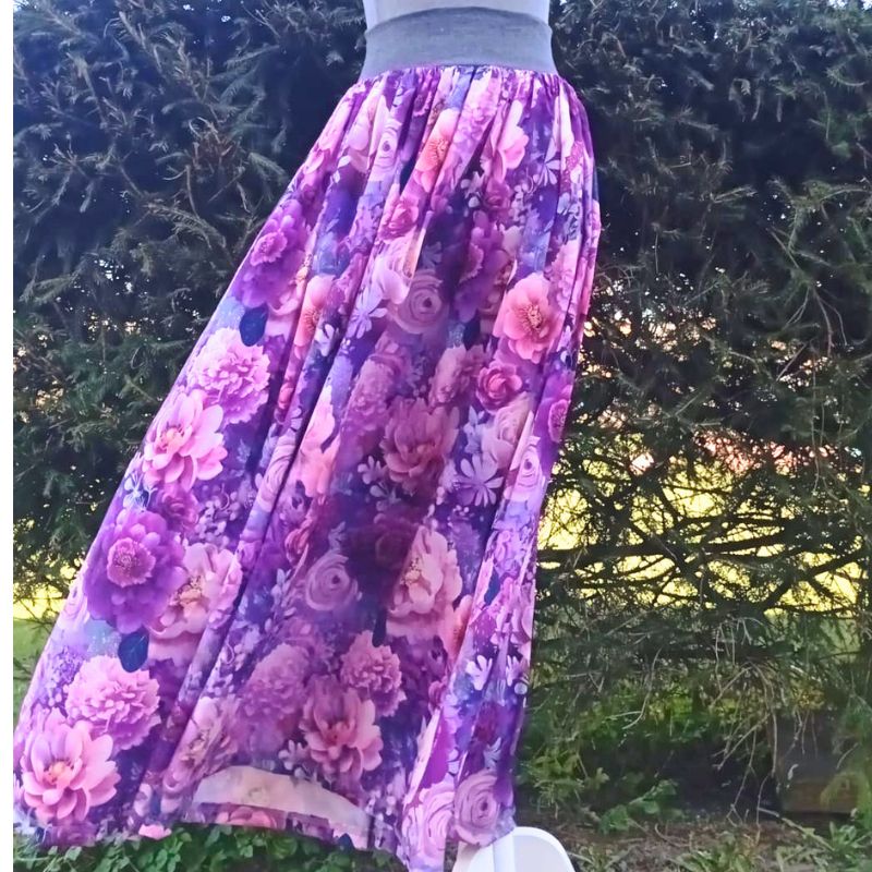 Dámská dlouhá sukně Pivoňky silky UNI