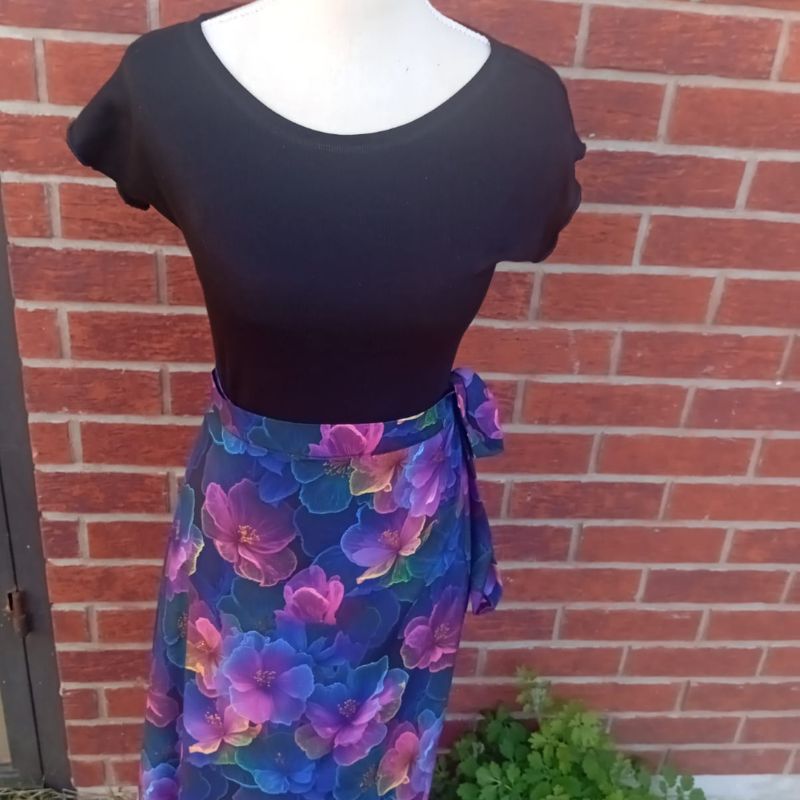 Zavinovací letní maxi sukně s květinovým potiskem ze silky, vel. UNI