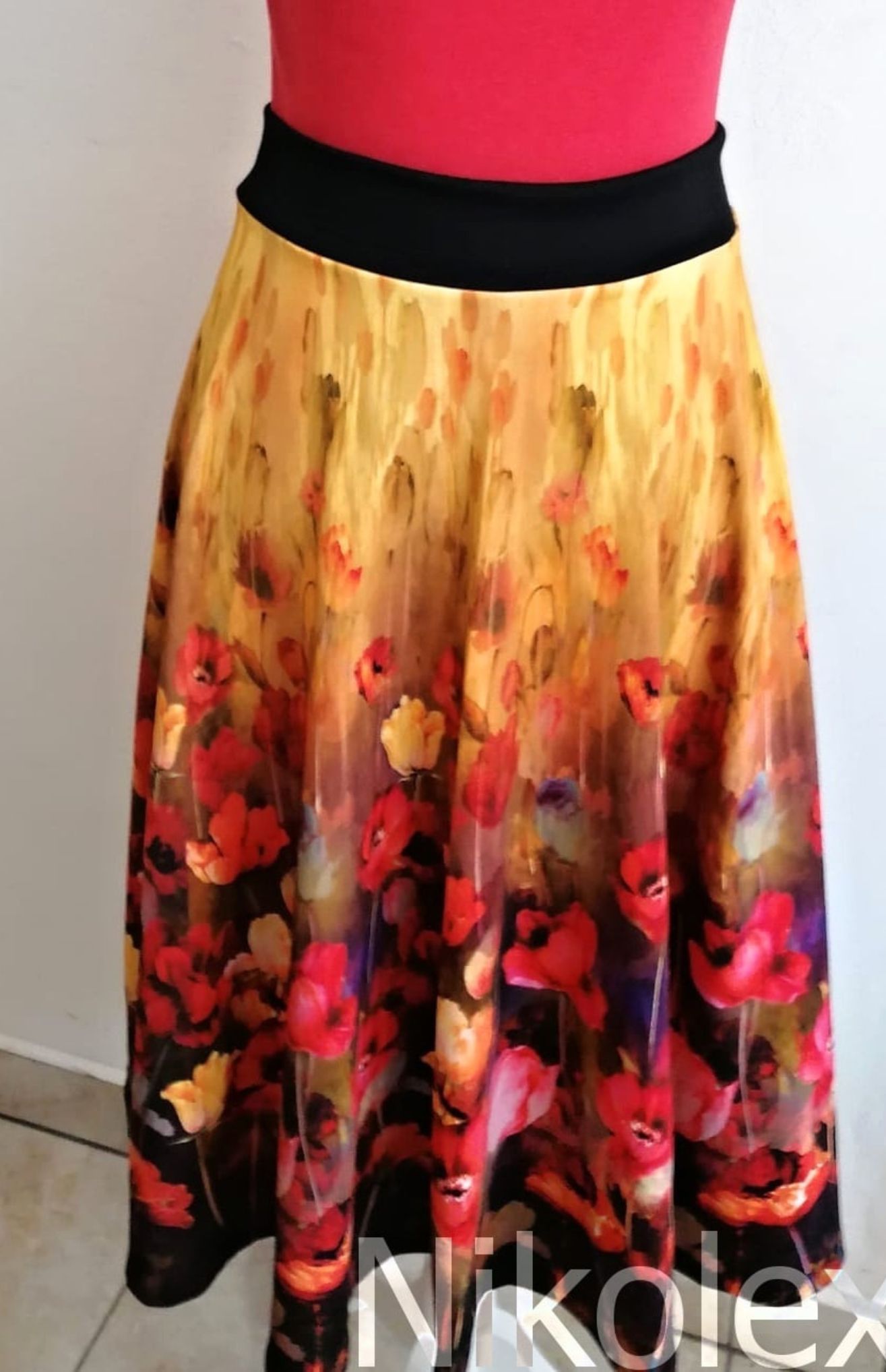 Originální dámská sukně z bavlny, vzor máky, vel. S/L