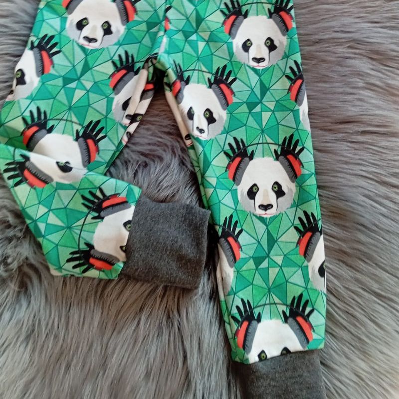 NIKOLEX Chlapecké rostoucí legíny teplákové, panda se sluchátky, vel. 86-104