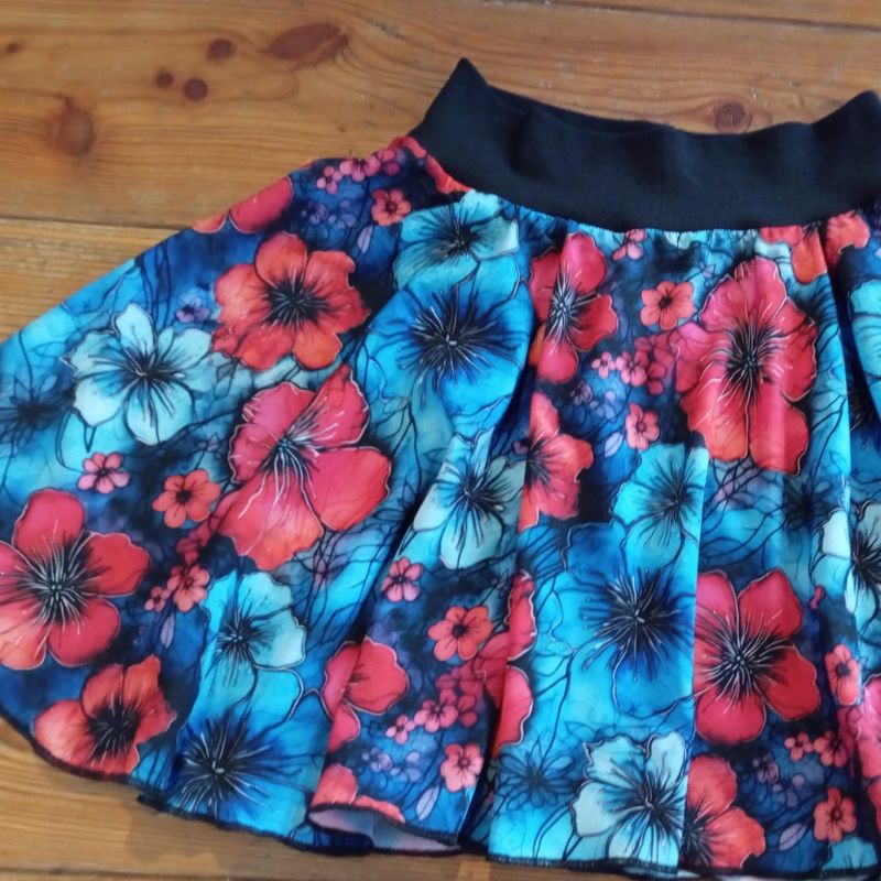NIKOLEX Dívčí letní sukně silky, květy, vel. 128/140