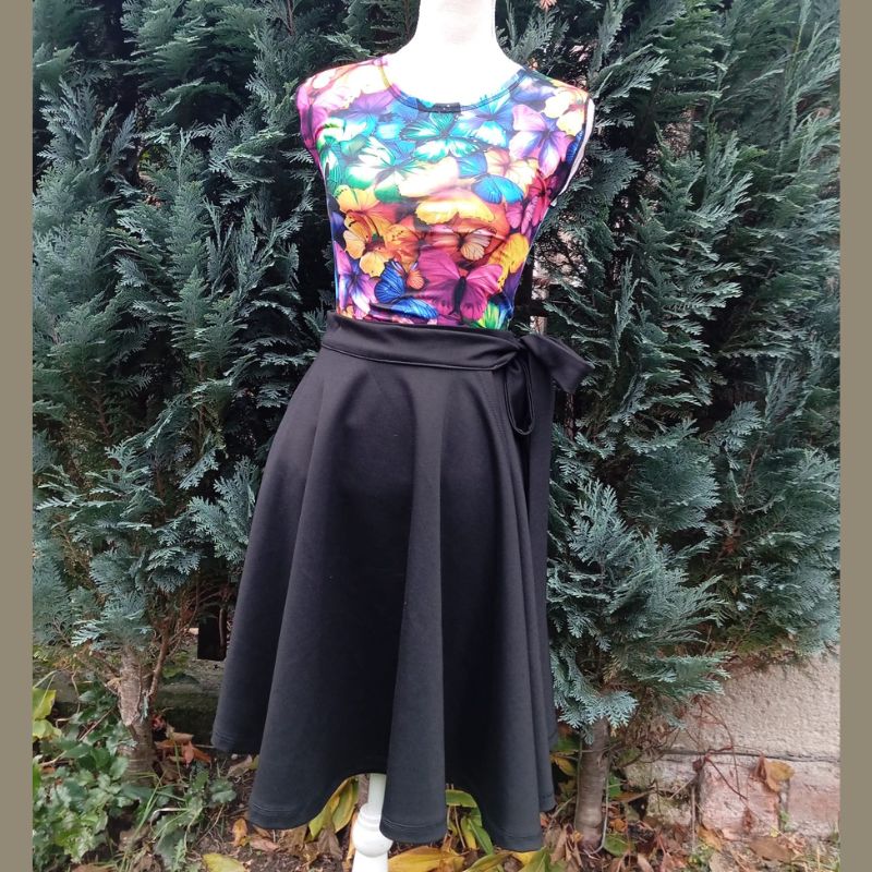 Zavinovací kolová sukně z úpletu, černá, délka 50cm, vel. S/XL