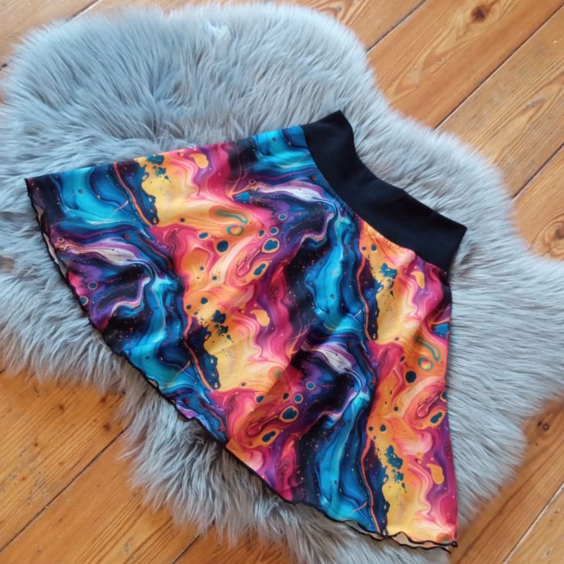 Dívčí letní sukně Barevné vlny silky, vel. 8-10 let