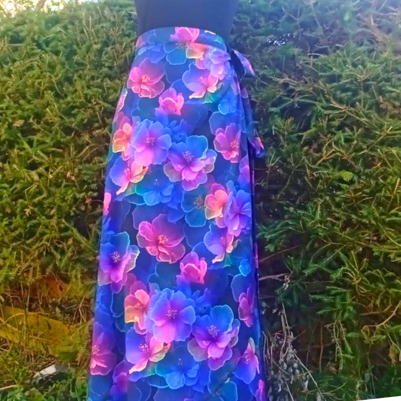 Zavinovací letní maxi sukně s květinovým potiskem ze silky, vel. UNI