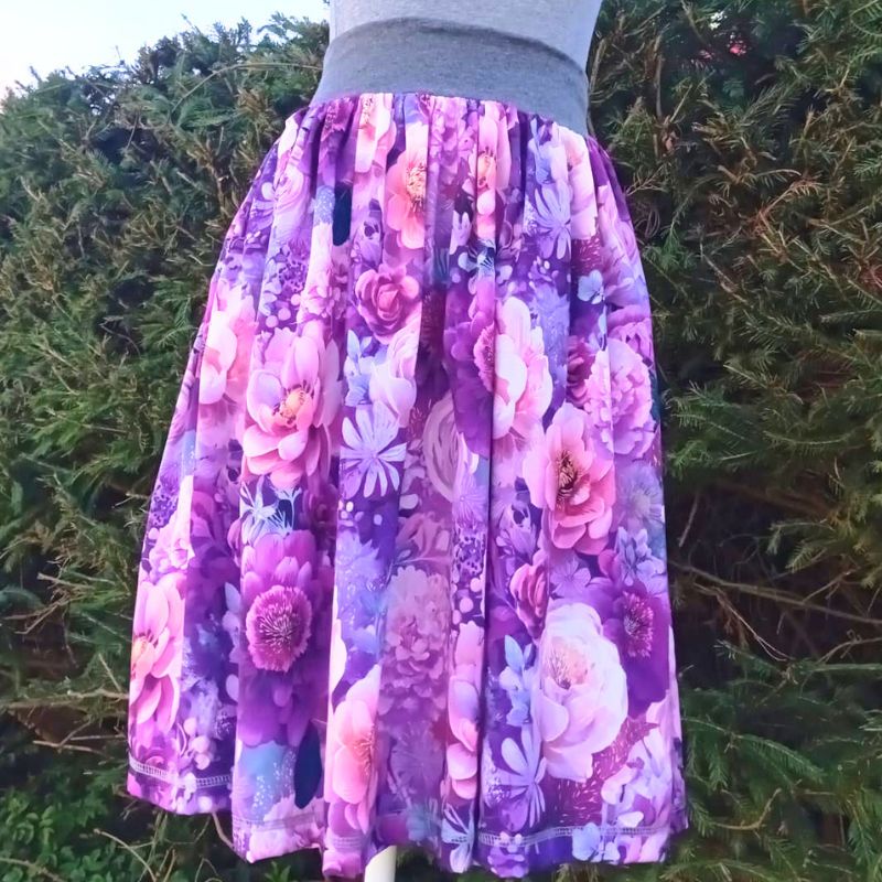 Nikolex Dámská nařasená krátká sukně Pivoňky, vel. S/XL